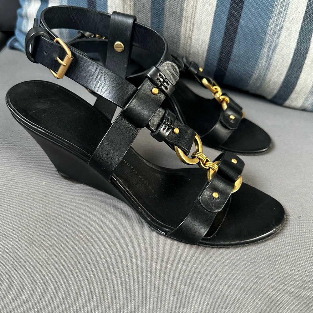 Giuseppe Zanotti black leather sandals 8.5 9 39 wedges shoes straps heels